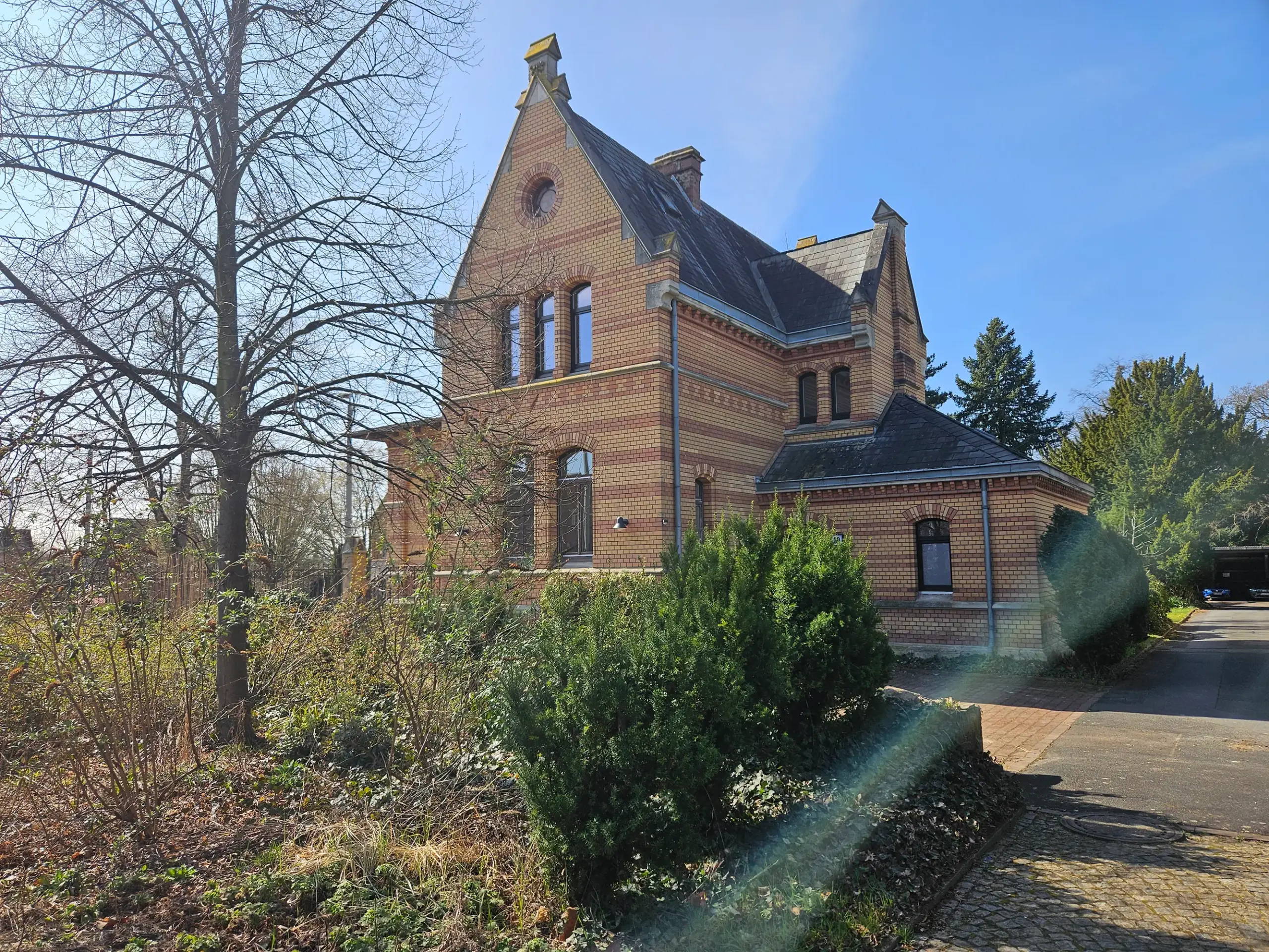 Torhäuser am Braunschweiger Hauptfriedhof – Sanierung und Umnutzung